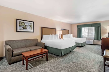 Standard Room, 2 Queen Beds, Non Smoking, Refrigerator & Microwave (with Sofabed)