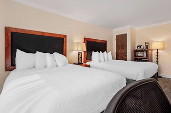 Standard Room, 2 Queen Beds, Non Smoking, Refrigerator & Microwave