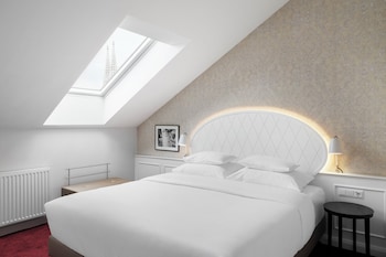 Classic Room, 1 King Bed
