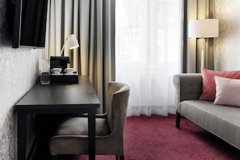Superior Room, 1 King Bed