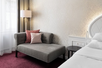 Superior Room, 1 King Bed