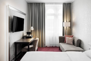 Superior Room, 1 King Bed