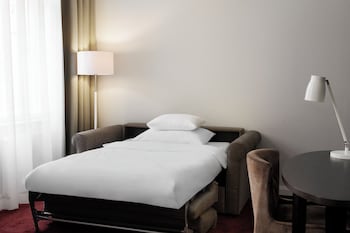 Deluxe Room, 1 King Bed