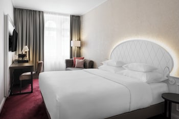 Superior Room, 1 King Bed
