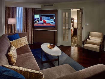 Suite, 1 King Bed with Sofa bed (Executive Suite)