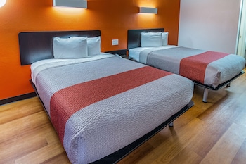 Standard Room, 2 Queen Beds, Smoking