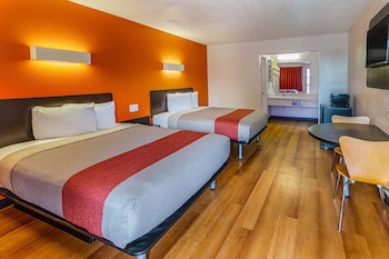 Standard Room, 2 Queen Beds, Non Smoking