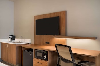 Studio, 2 Queen Beds, Accessible, Non Smoking (Mobility)