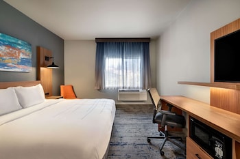 Room, 1 King Bed, Accessible, Non Smoking (Mobility)