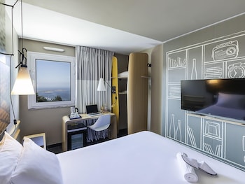 Superior Double Room, 1 Double Bed, River View