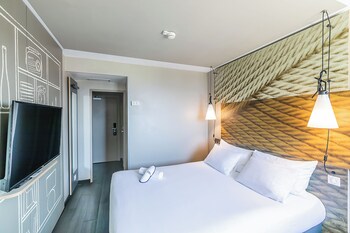 Superior Double Room, 1 Double Bed, River View