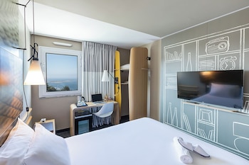 Superior Double Room, 1 Double Bed, River View
