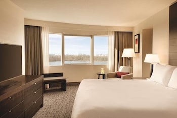 Suite, 1 King Bed, Non Smoking (Penthouse)