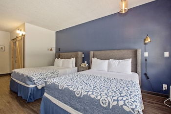 Room, 2 Queen Beds