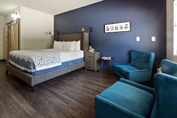 King Room, 1 King Bed, Accessible, Non Smoking