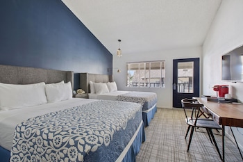 Room, 2 Queen Beds