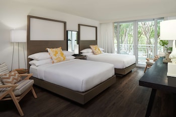 Room, 2 Queen Beds (Partial Waterfront)