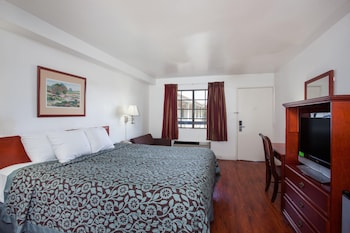 Room, 1 King Bed, Non Smoking