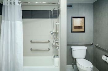 Executive Room, 1 King Bed, Corner