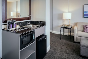 Executive Room, 1 King Bed, Corner