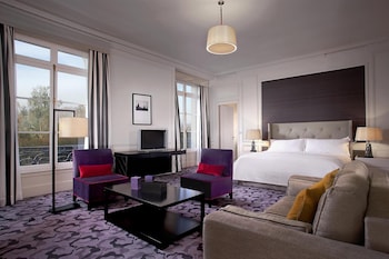 Junior Suite, 1 King Bed, Park View (Palace 5 Star)