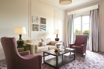 Junior Suite, 1 King Bed, Park View (Palace 5 Star)