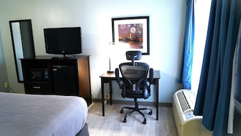 Standard Room, 1 Queen Bed, Smoking