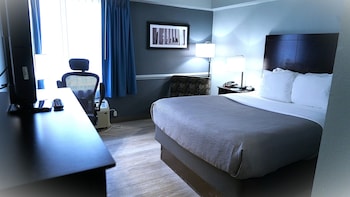 Standard Room, 1 Queen Bed, Smoking