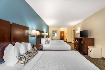 Standard Room, Multiple Beds, Non Smoking, Refrigerator & Microwave
