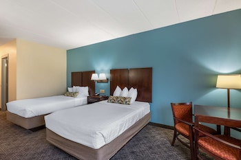 Standard Room, 2 Double Beds, Non Smoking, Refrigerator & Microwave
