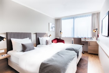 Standard Room, 2 Twin Beds (Furnished Balcony)