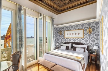 Deluxe Room, Balcony, Lagoon View