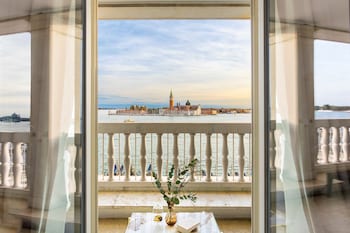 Junior Studio Suite, Terrace, Lagoon View