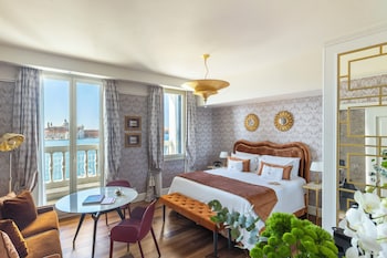 Junior Studio Suite, Terrace, Lagoon View