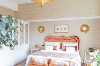 Classic Room, City View