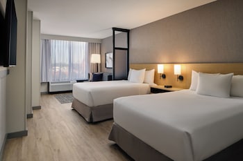 Room (2 Dble Beds with Sofa Bed, High floor)