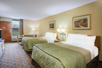 Room, 2 Queen Beds, Non Smoking