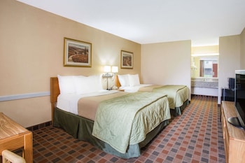 Room, 2 Queen Beds, Non Smoking