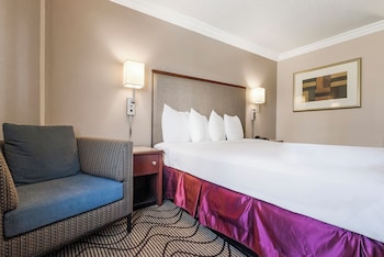 Standard Room, 1 Queen Bed, Accessible, Non Smoking