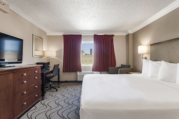 Suite, 1 King Bed, Non Smoking