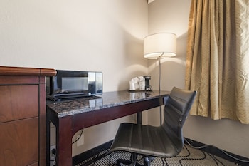 Standard Room, 2 Queen Beds (Two Queen Beds)