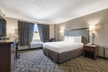 Standard Room, 1 Queen Bed, Accessible, Non Smoking