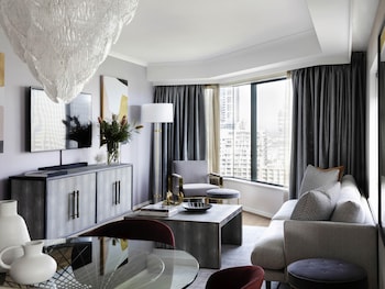 Suite, 1 King Bed