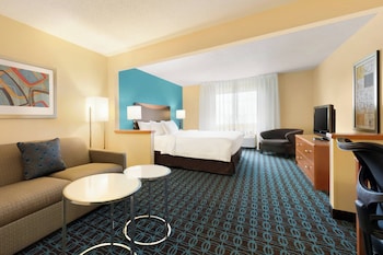 Executive Suite, 1 King Bed with Sofa bed