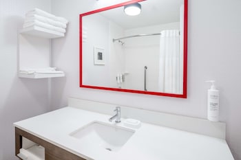 Junior Suite, 1 King Bed with Sofa bed, Kitchenette