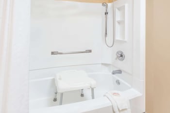 Double Room, 2 Double Beds, Accessible