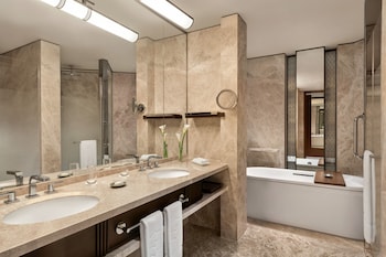 Premier Twin Room
