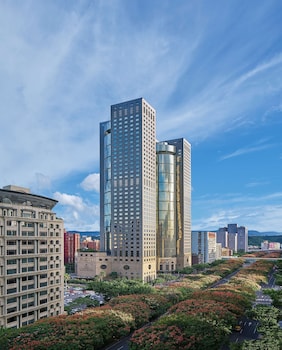 Deluxe Taipei 101 View King Room