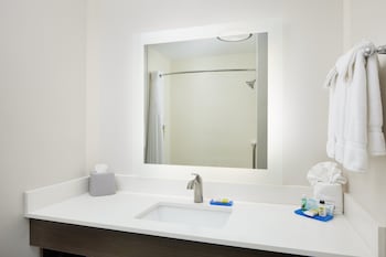 Suite, Multiple Beds, Accessible (Communications, Accessible Tub)