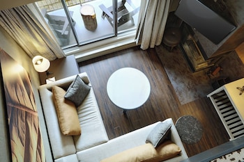 Premium Suite, 1 Bedroom, Balcony (Balcony)